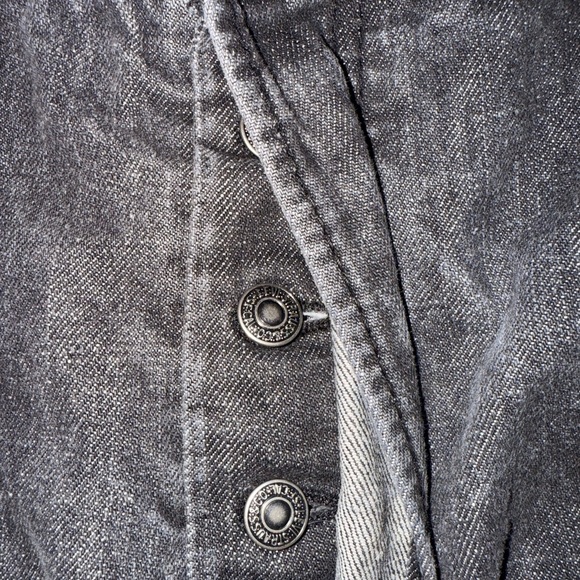 Levi's 562 Black Button Fly Mens Jeans Tag Size 38x34 Measures 38x30 Loose Fit - Picture 4 of 14